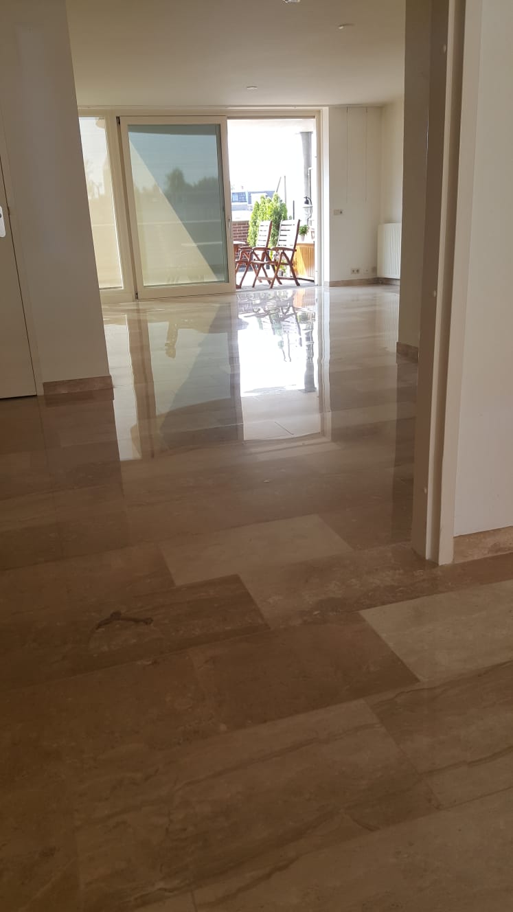 Waarom moet ik wachten bij het herstel van waterschade?